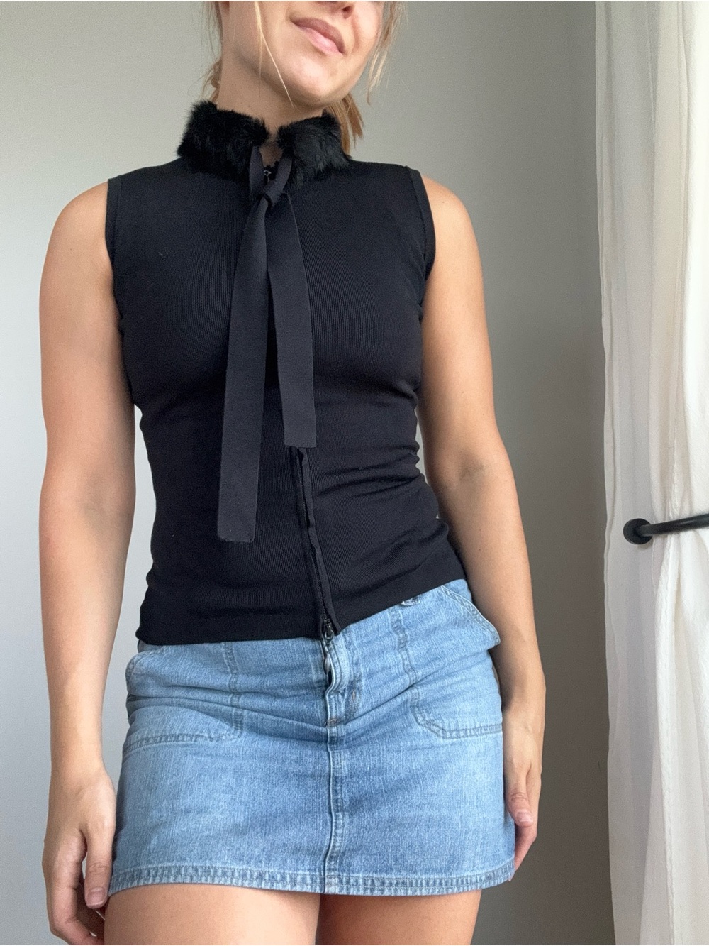 Black Sleeveless Mock-Neck Tank with Faux-Fur Trim